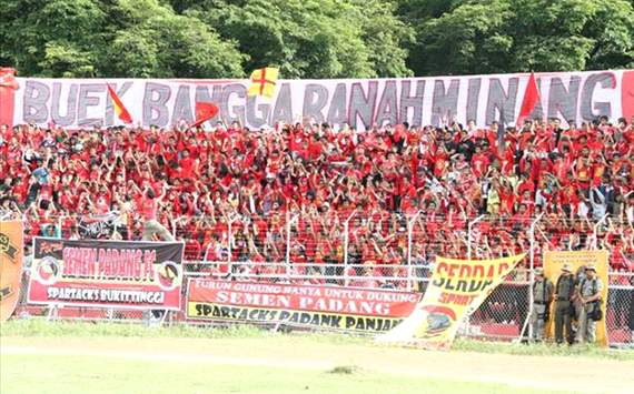 Spartacks - Fans Semen Padang (GOAL.com/Rizal Marajo)