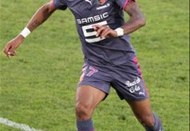M'Vila: My club future will be decided after Euro 2012