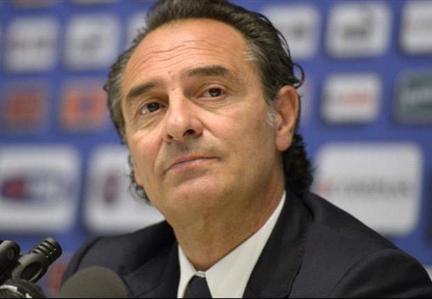 Prandelli trims seven players from Italy squad