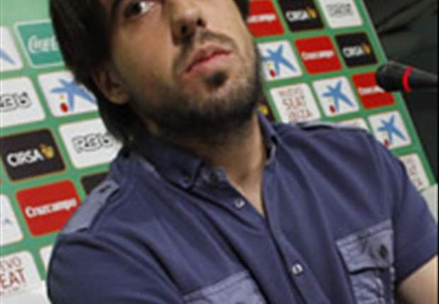 Etxebarria deseja ter futuro definido no Real Betis até junho 