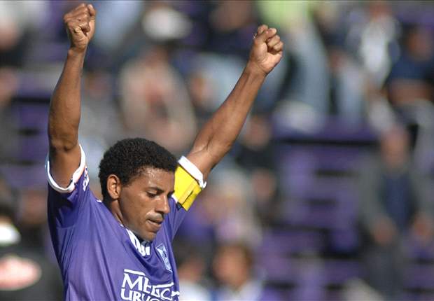 Nicolás Olivera retorna a Defensor Sporting