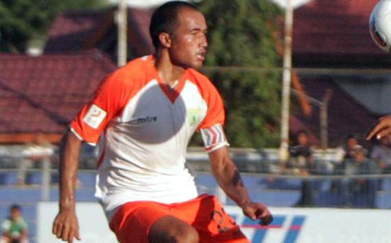Aang Suparman Bisa Jadi Bek Kanan