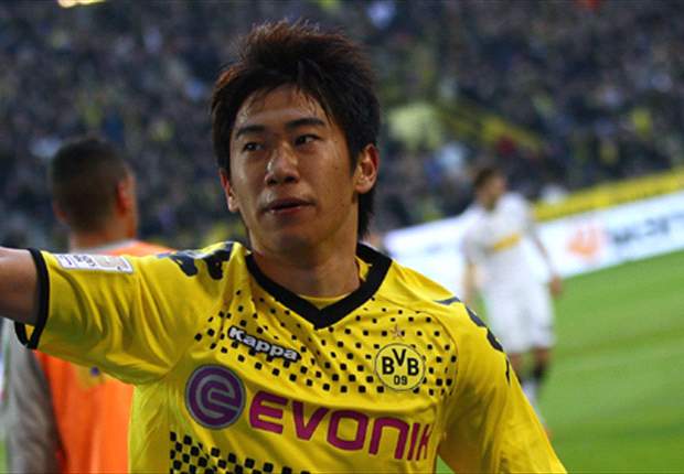 Manchester United complete Kagawa signing