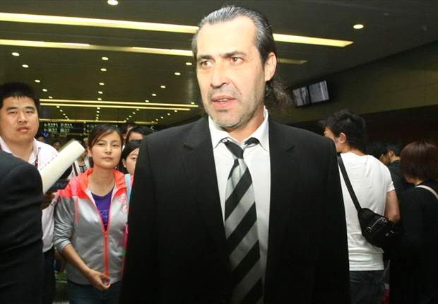 Prospective Shenhua manager Sergio Batista arrives in Shanghai
