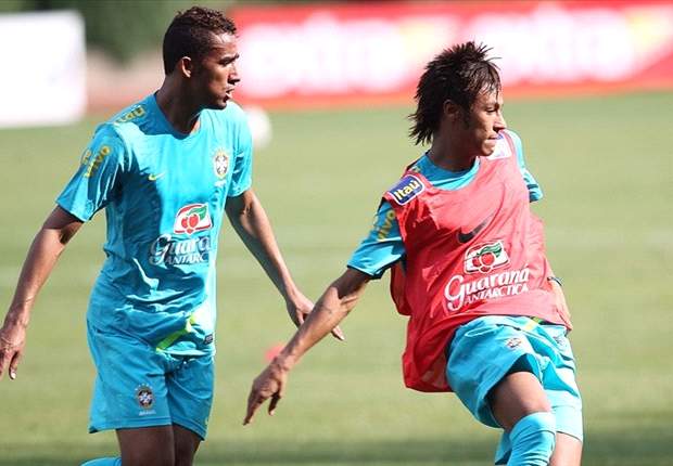 Neymar and Rafael to start for Brazil against USA