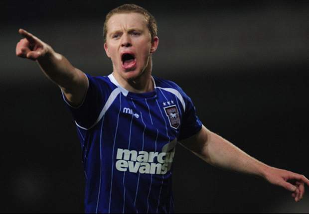 Middlesbrough sign Leadbitter on free transfer from Ipswich