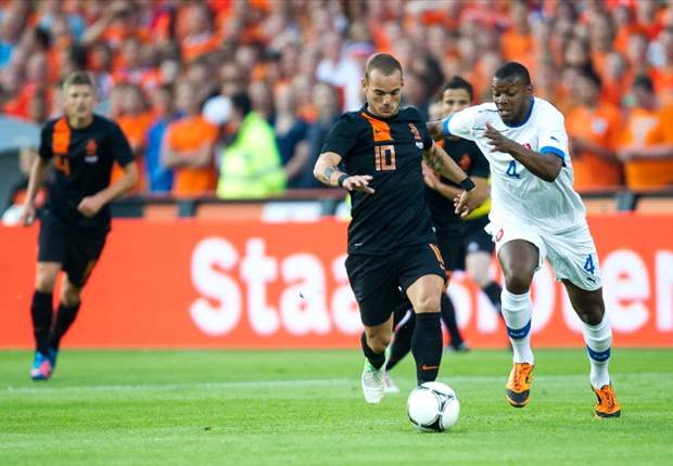 Sneijder: Spain and Netherlands will reach Euro 2012 final