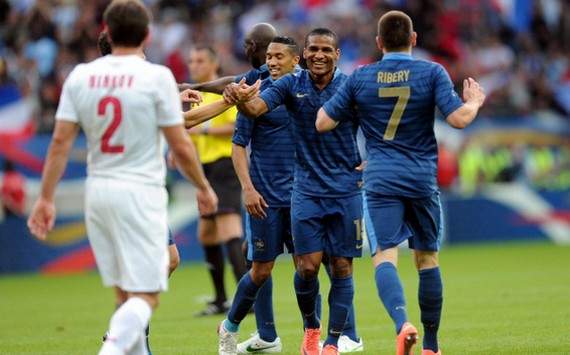 Malouda: France have a club spirit