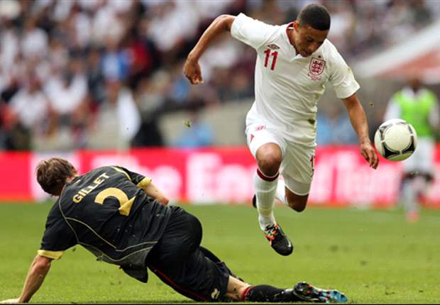 Downing: Oxlade-Chamberlain keeps me on my toes