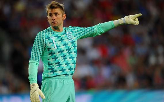 Official: QPR sign Rob Green on two-year deal