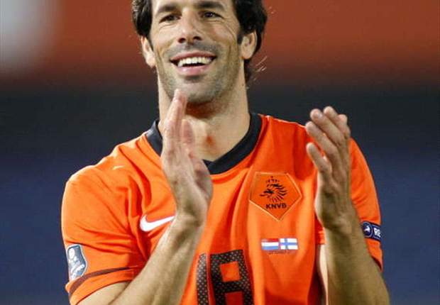 Ruud Van Nistelrooy Buka Peluang Jadi Pelatih