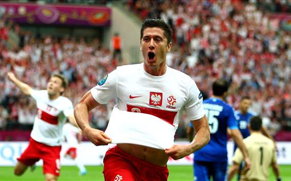 Lewandowski (Poland v Greece)