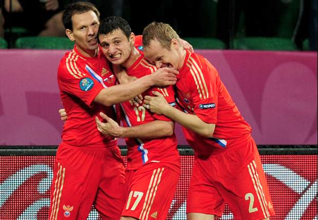 Russia fire four warning shots to Euro 2012 elite to maintain magnificent record
