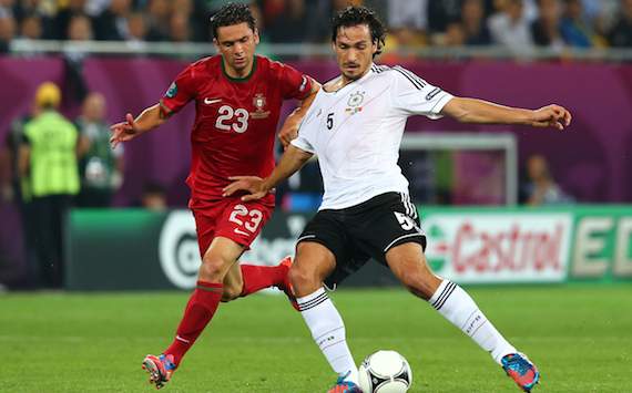 UEFA EURO 2012 - Group B: Germany vs. Portugal - Mats Hummels & Helder Postiga
