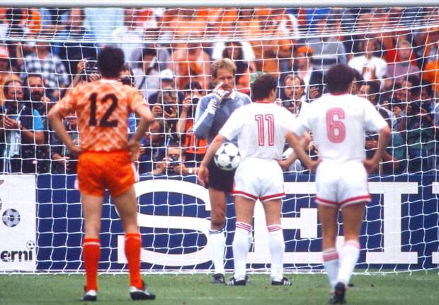 If Netherlands progress, they can win the Euros, says Van Breukelen