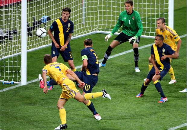 England defender Johnson believes Ukraine striker Shevchenko should not be underestimated