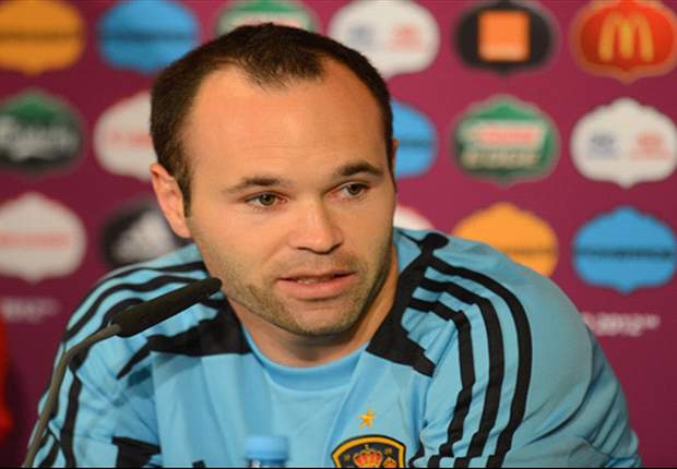 Iniesta wins UEFA best player award
