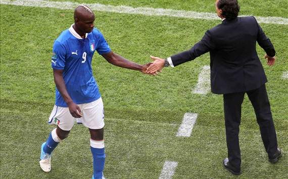 Mario Balotelli and Cesare Prandelli