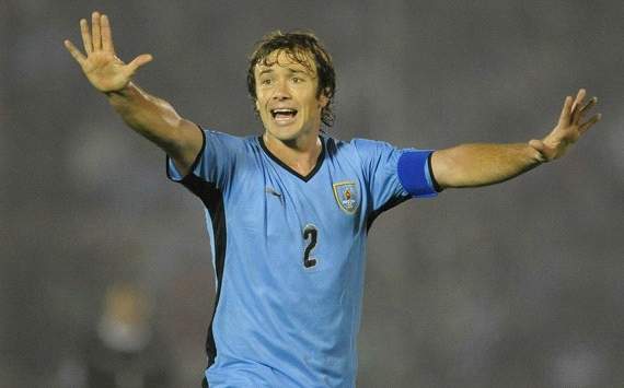 Diego Lugano: Uruguay Wajib Kerja Keras Di Lima Partai Final 