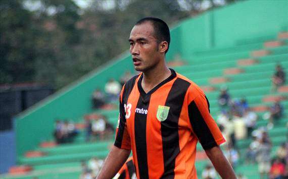 Aang Suparman Perketat Persaingan Di Lini Belakang Persib