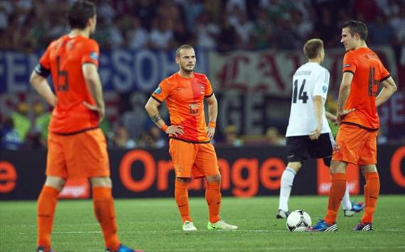 Van Bommel, Sneijder and Van Persi - Netherlands - Germany