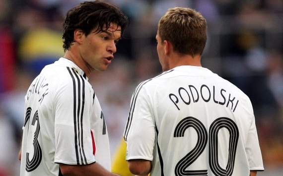 Official: Ballack retires from football