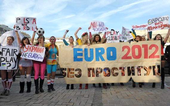 Femen claims three members missing since Ukraine arrival