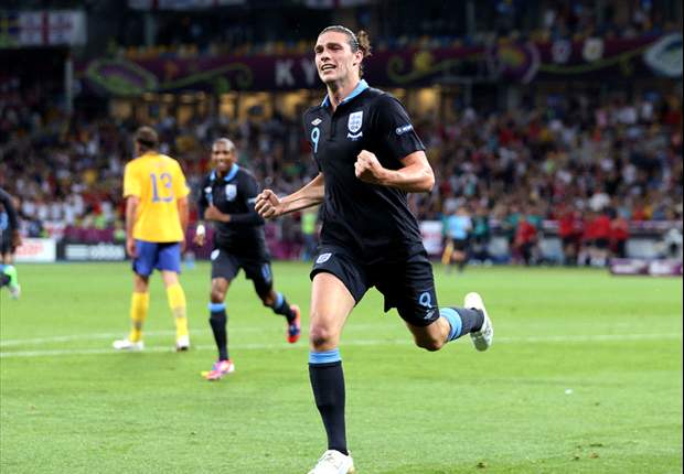 Pardew believes Liverpool should cut their losses and sell Carroll