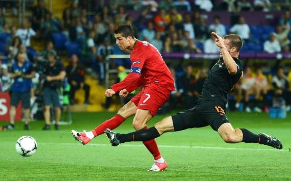 ronaldo shooting technique