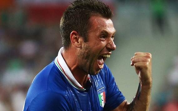 Pertahankan Thiago Silva, Silvio Berlusconi Dipuji Antonio Cassano