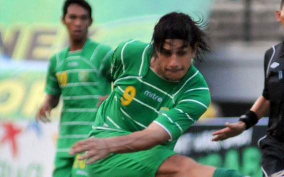 Fernando Soler Digerebek Lalu Foto Bersama