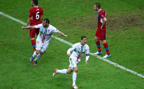 UEFA EURO 2012, Czech Republic v Portugal,Cristiano Ronaldo