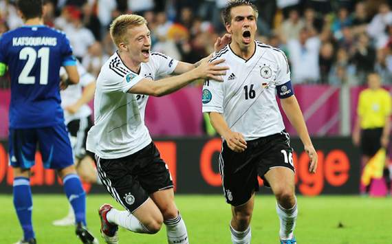 Germany v Greece - UEFA EURO 2012 Quarter Final, Reus and Lahm