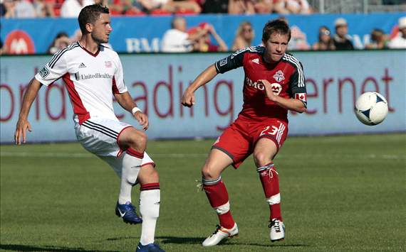 Chris Tierney, Terry Dunfield: Toronto FC - New England Revolution