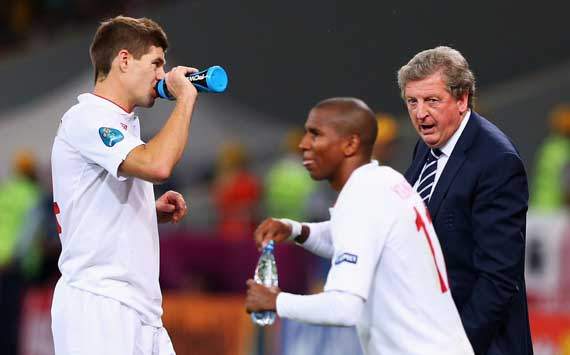 Gerrard must abandon England pipe dream to save his Liverpool career