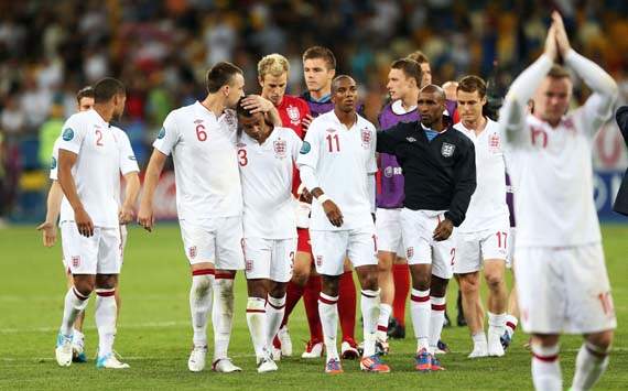 Parker, Terry & Young out; Wilshere, Jones & Oxlade-Chamberlain in: the changes Hodgson should make as England build towards 2014