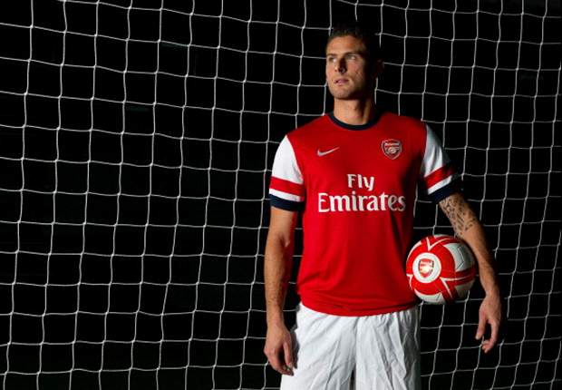 Transferts - Giroud: "Pas là pour remplacer Van Persie"