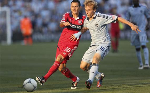 Marco Pappa, Chicago Fire; Seth Sinovic, Sporting Kansas City; MLS