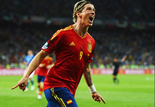Torres joins with Chelsea squad after extended break