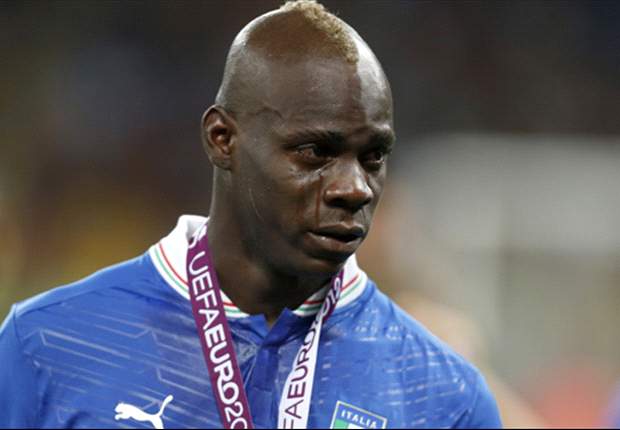 Balotelli set to miss England clash