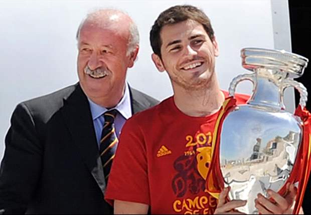 Valdes: An honour for goalkeepers if Casillas won the Ballon d'Or