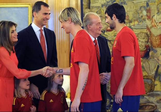 La Spagna è un paese in festa! Strade di Madrid invase, Juan Carlos si congratula con la Nazionale: “Siamo orgogliosi di voi”