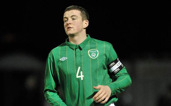 Bray Wanderers defender Pierce Sweeney at Reading for medical ahead of move - report