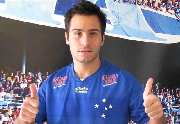 Até a próxima sexta-feira, Cruzeiro acerta contratação de Martinuccio