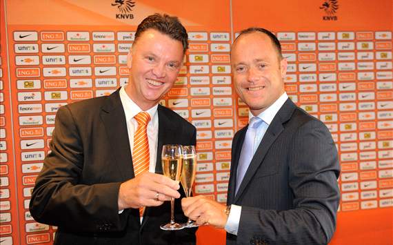 Van Gaal versammelt ehemalige Weggefährten um sich