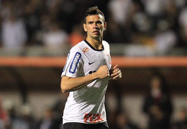 Roma oficializa el fichaje de Leandro Castán