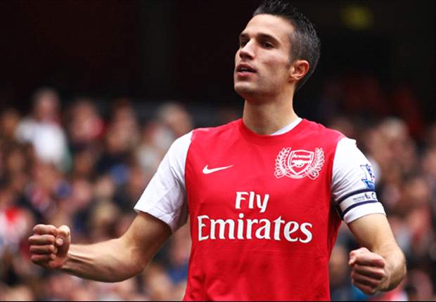 Van Persie joins Arsenal on pre-season training camp 