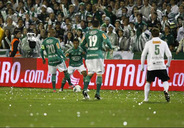 Assunção comemora primeiro título no Palmeiras