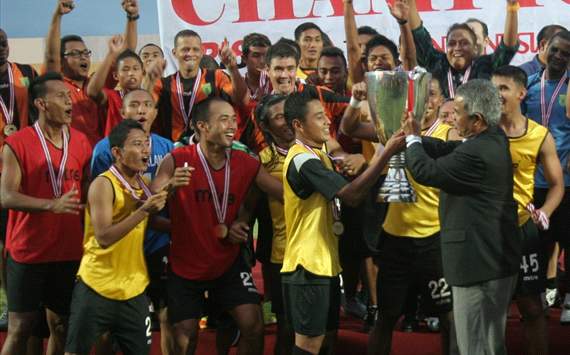Selebrasi Juara Piala Indonesia 2012 - Persibo Bojonegoro (GOAL.com/Antara)