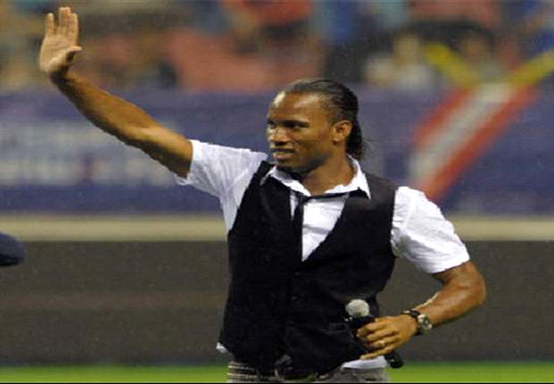 I ricordi non hanno prezzo: regali per un valore di un milione di euro ai vecchi compagni del Chelsea da parte di Drogba